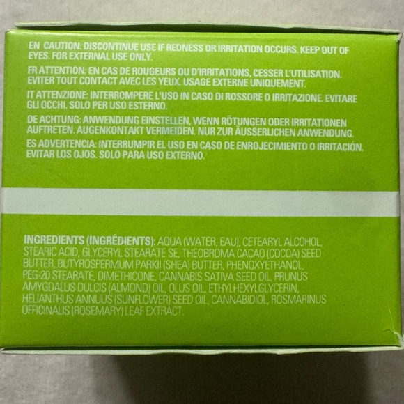 Revolution Vegan & Cruelty-Free Hydrating Face Cream – 50ml - Picture 2 of 6